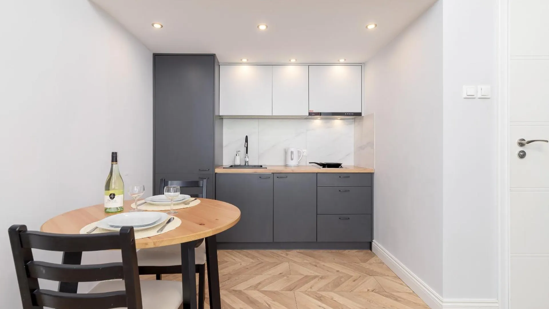 Swietego Filipa Apartments Cracow By Noclegi Renters Krakow Poland